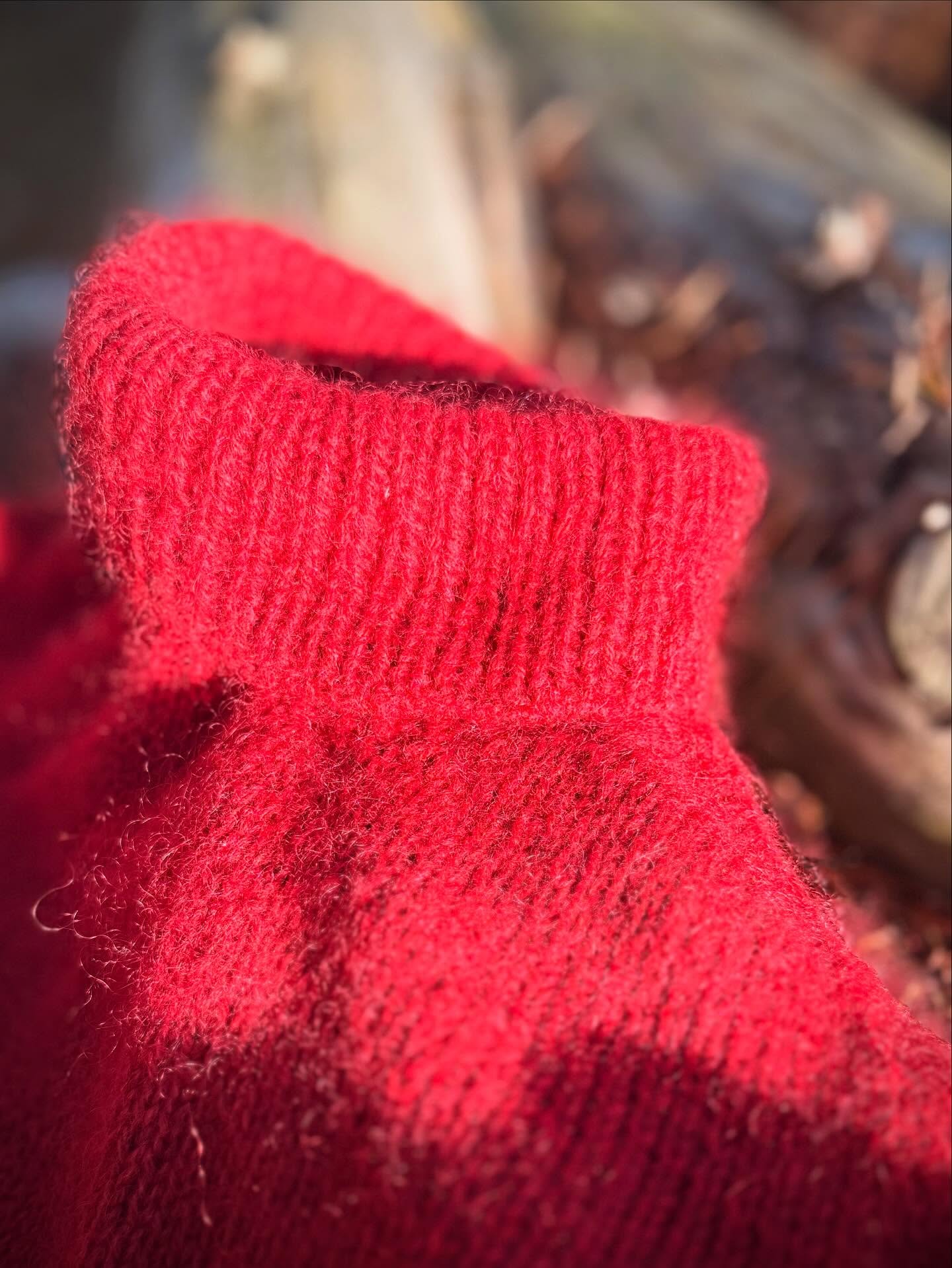 Jeg har strikket en rød sweater - for lige om lidt er det jul❤️🎄 Og…
