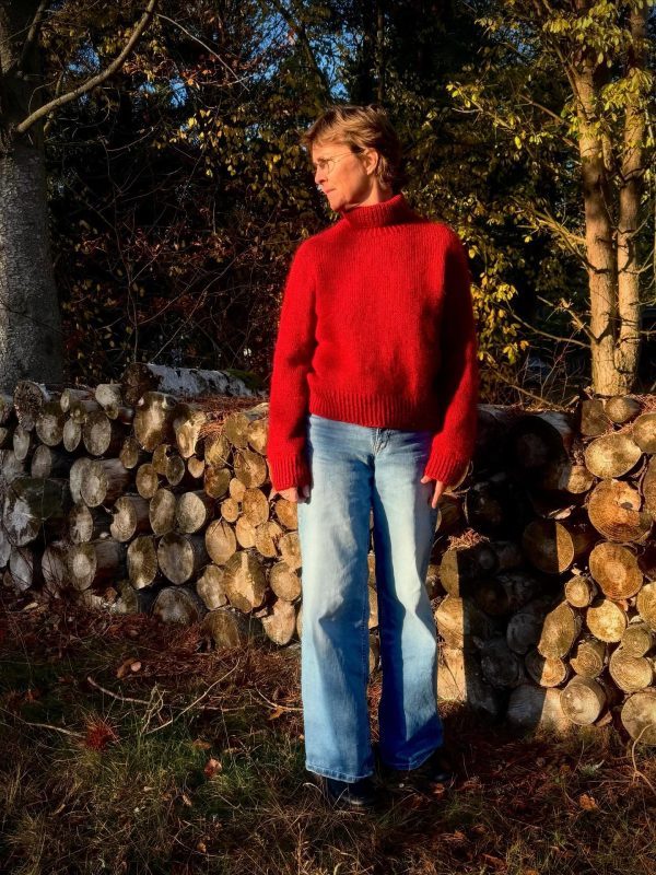 Jeg har strikket en rød sweater - for lige om lidt er det jul❤️🎄 Og…